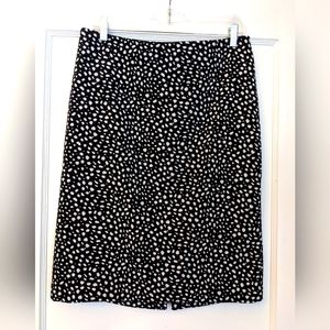 Talbots Beautiful Black & White Fully Lined Pencil Skirt Sz. 8